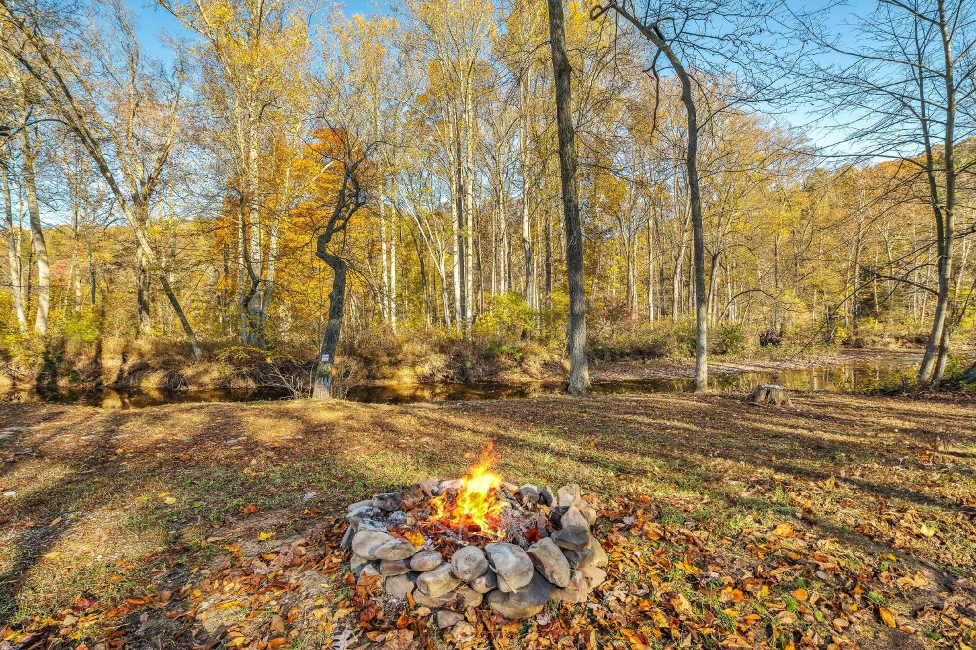 Summerfield Cottage At Sleepy Creek バークレー・スプリングス エクステリア 写真